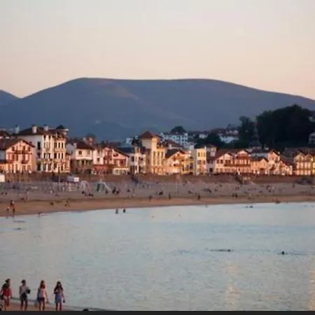 2 pièces à 300m de la grande plage - 2 à 5 couchages Saint-Jean-de-Luz Extérieur photo